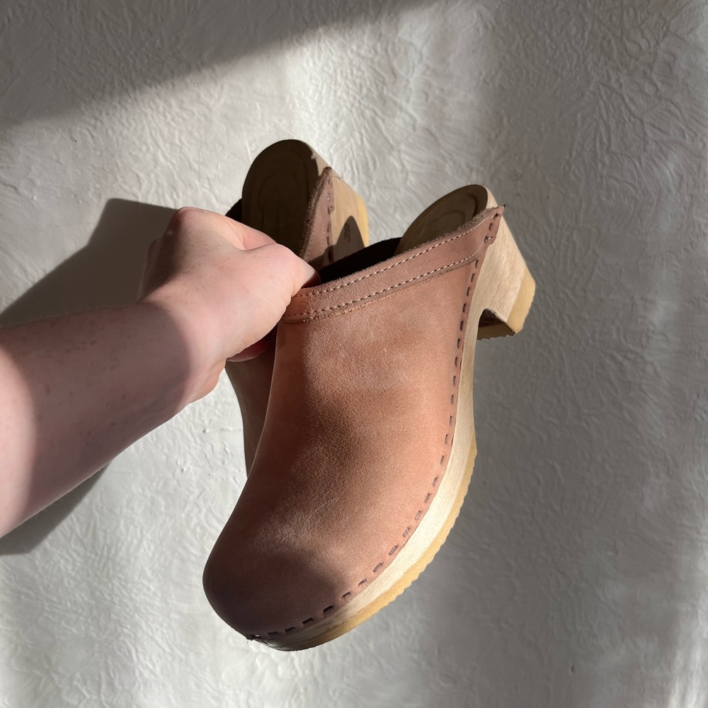 No.6 Old School Clog on Mid Heel